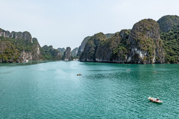 Vietnam ( Hanoi & Ha Long Bay )